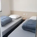 Mh 472 Confort De 36m2 3 1 Salle De Bain Idealement Situe Dans 4 Etoiles * Saint-Julien-en-Born
