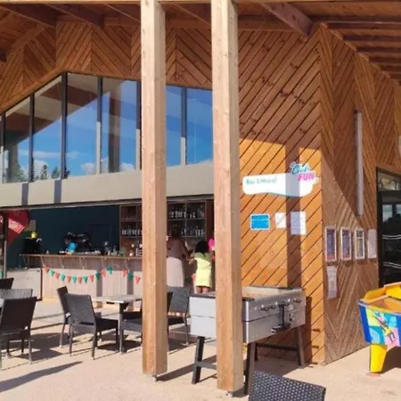 Kemp Mh 472 Confort De 36m2 3 1 Salle De Bain Idealement Situe Dans 4 Etoiles *